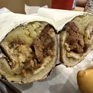 Pepito de Carne a la Parrilla y Pollo