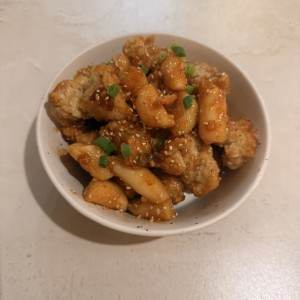 Popcorn Chicken with Rice Cake 