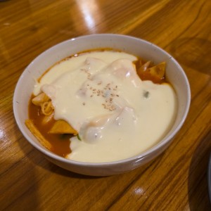 Rabboki con queso