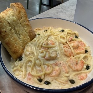 Linguini de Camarones