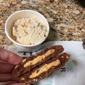 Galleta de Mantequilla de Mani con Helado de Banana