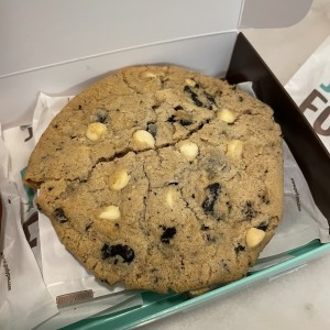 Cookies and Cream Cookies