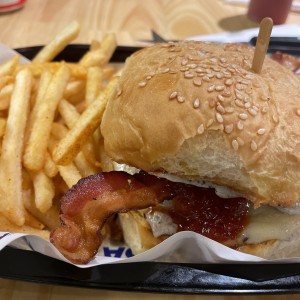 Hamburguesa La Cachetona