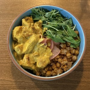 Bowl de Pollo al Curry