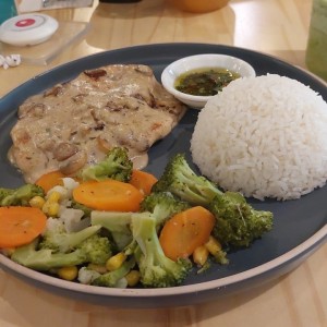 pollo con hongos