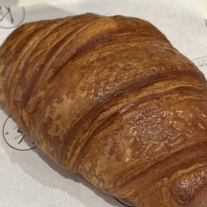 Croissant plain