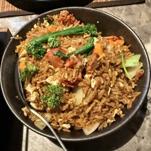 Arroz frito con puerco