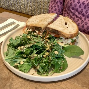Emparedado de pollo