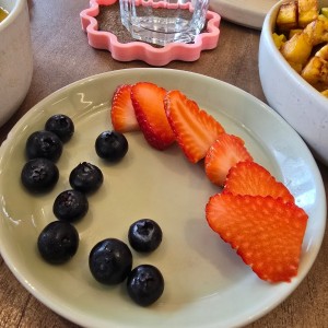 Extra fresas y blueberries