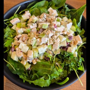 Ensalada Waldorf con Pollo