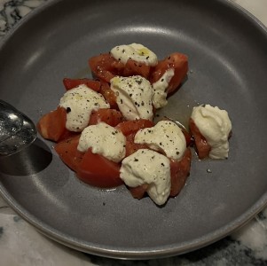 Tomate en su queso
