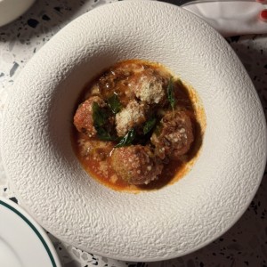 ANTIPASTI - Polpette alla Amatriciana