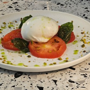 ANTIPASTI - Burrata e mortadella