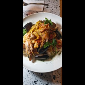 spaguetti frutos del mar