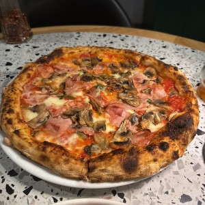 LE PIZZE - Prosciutto e funghi