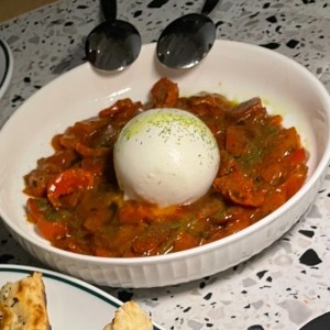 Burrata con Pimentones