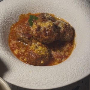 ANTIPASTI - Polpette alla Amatriciana
