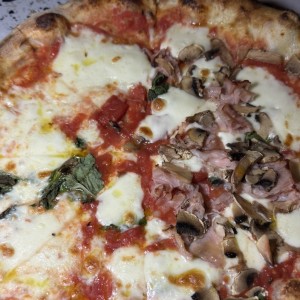 LE PIZZE - Prosciutto e funghi