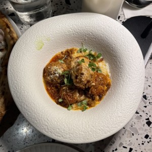 ANTIPASTI - Polpette alla Amatriciana