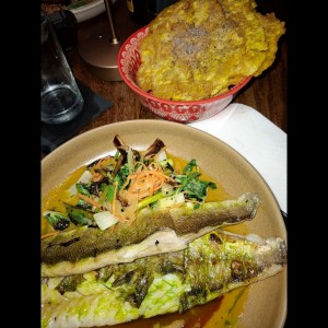 Pescado con patacones