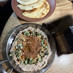 Dip de Frijol y Tomate 