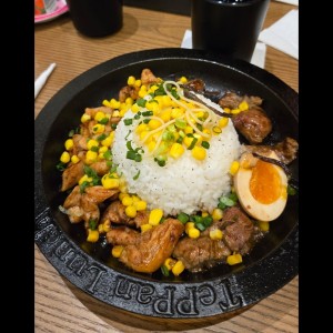 Pollo y Carne.