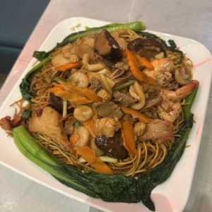 Chow mein de la casa