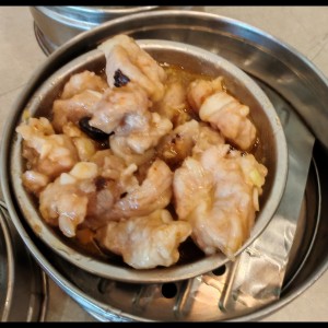 Costillitas en salsa de frijoles negros