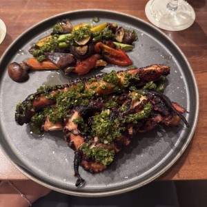 Pulpo con Vegetales