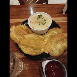 Acompañamientos- Pure de papas y Patacones