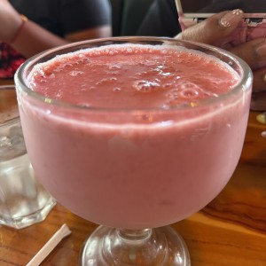 Jugo de fresa con leche