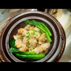 Arroz de cazuela con gallina de corral 