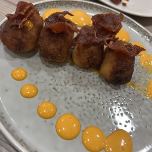 Croquetas de jamón serrano