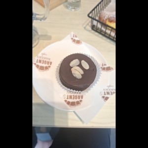 alfajor relleno de dulce de leche 