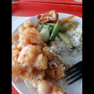 camarones en salsa de coco