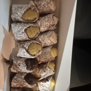 Canoli 