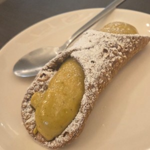 cannoli pistacho 