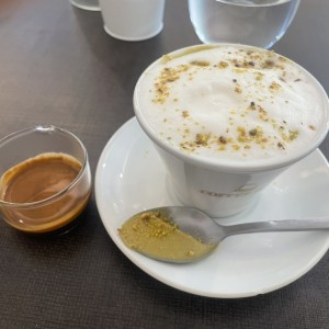 Capuccino de pistacho