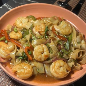 FIDEOS - DRUNKEN NOODLES con Camaron