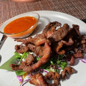 ENTRADAS - THAI CRISPY PORK