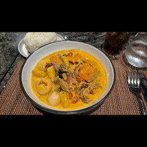Roast duck curry