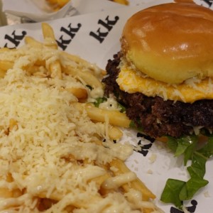 Burger de Trufas con papas trufadas