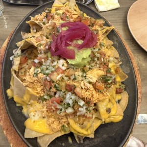 Entradas - Nachos con Pollo