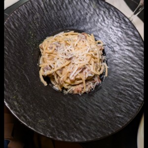Spaghetti a la carbonara 