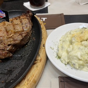 Ribeye con pure