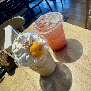 Pumpkin Spice Frappuccino y Pink Crush