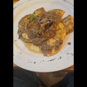ravioli funghi porcini cin tartufo