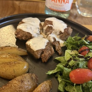 Carne a la plancha con queso