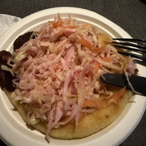 Pupusas de chicharrón con queso
