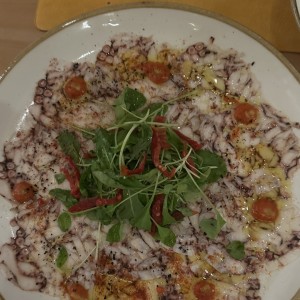 Carpaccio di polpo marinato